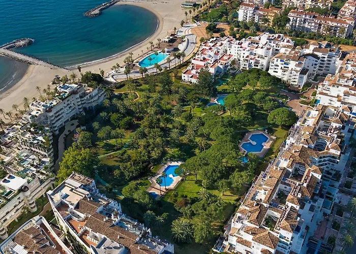 Large In Playas Del Duque Marbella