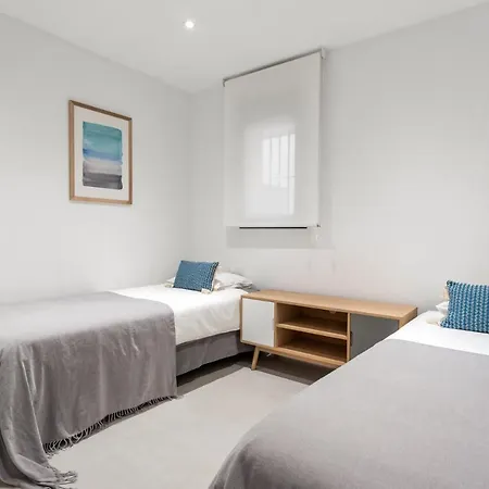 Large In Playas Del Duque