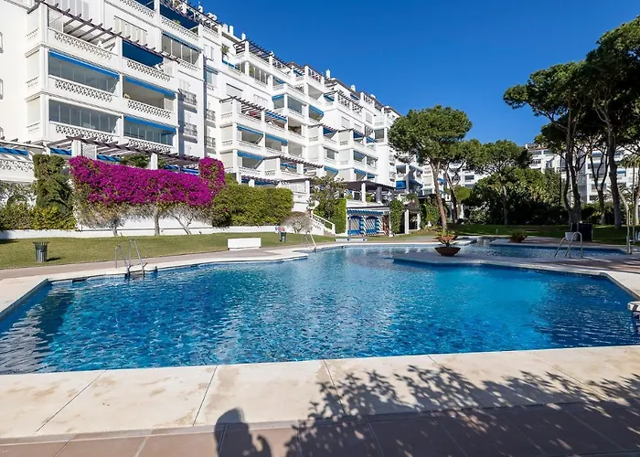 Large In Playas Del Duque Apartment *