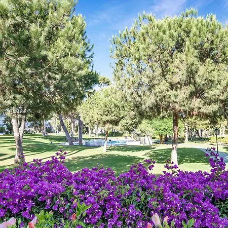 Apartamento Large In Playas Del Duque Marbella