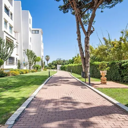 Apartamento Large In Playas Del Duque *